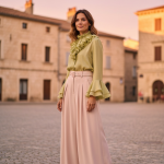 Calça Pantalona Imperial na Cor Bege Claro